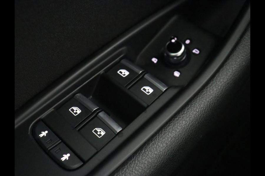 Audi A4 1.4 TFSI Edition | Sportstoelen | Full LED | Navigatie | Parkeerhulp | Climate control | Bluetooth | Cruise control