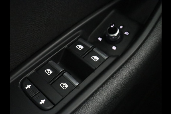 Audi A4 1.4 TFSI Edition | Sportstoelen | Full LED | Navigatie | Parkeerhulp | Climate control | Bluetooth | Cruise control
