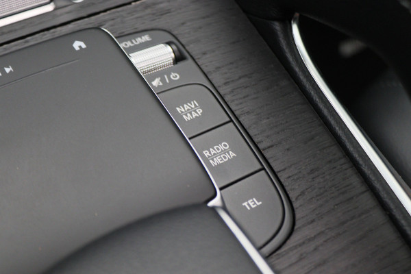 Mercedes-Benz GLE 350 de 4MATIC Premium Plus AMG Virtual Cockpit, 360° Camera, ACC, Panoramadak, LED, PDC, Trekhaak, 20''