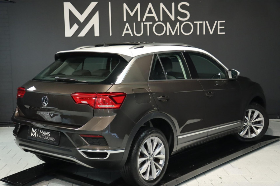 Volkswagen T-Roc 1.5 TSI / PANODAK / ACC / CAMERA / CARPLAY / STUUR+STOELVERW