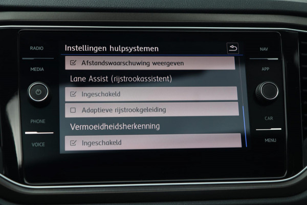 Volkswagen T-Roc 1.5 TSI / PANODAK / ACC / CAMERA / CARPLAY / STUUR+STOELVERW