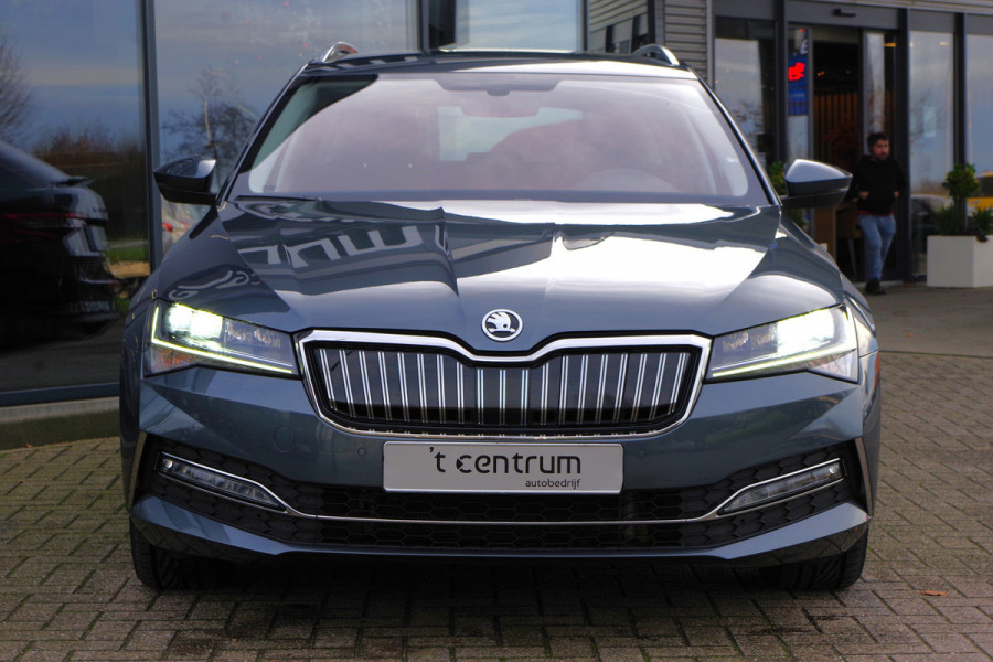 Škoda Superb Combi 1.4 TSI iV 218 PK Business Edition Plus, Memory, LED, Adap. Cruise Control