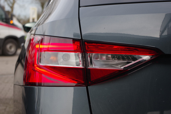 Škoda Superb Combi 1.4 TSI iV 218 PK Business Edition Plus, Memory, LED, Adap. Cruise Control