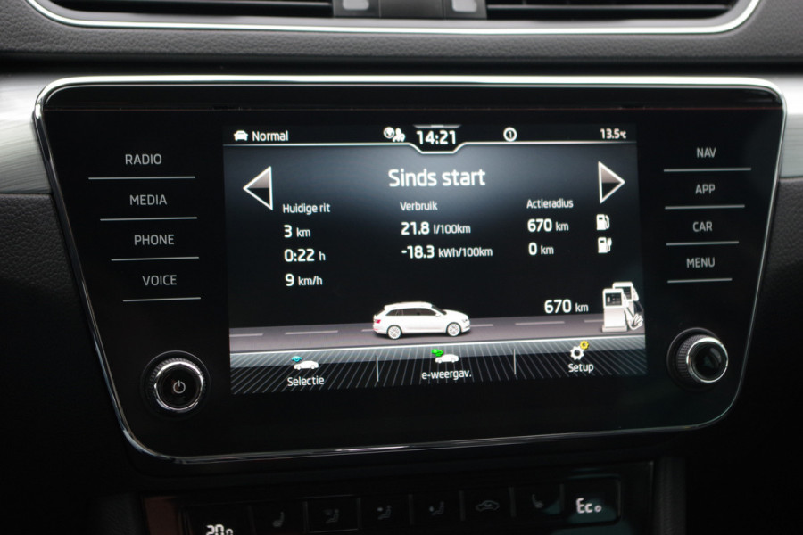 Škoda Superb Combi 1.4 TSI iV 218 PK Business Edition Plus, Memory, LED, Adap. Cruise Control