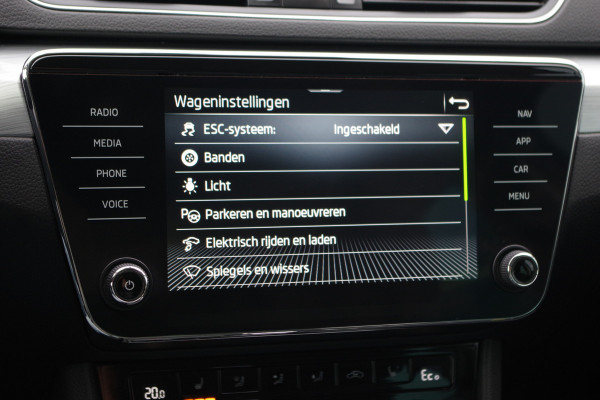 Škoda Superb Combi 1.4 TSI iV 218 PK Business Edition Plus, Memory, LED, Adap. Cruise Control