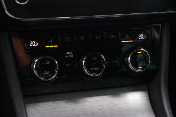 Škoda Superb Combi 1.4 TSI iV 218 PK Business Edition Plus, Memory, LED, Adap. Cruise Control