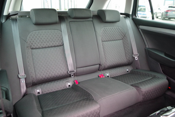 Škoda Superb Combi 1.4 TSI iV 218 PK Business Edition Plus, Memory, LED, Adap. Cruise Control