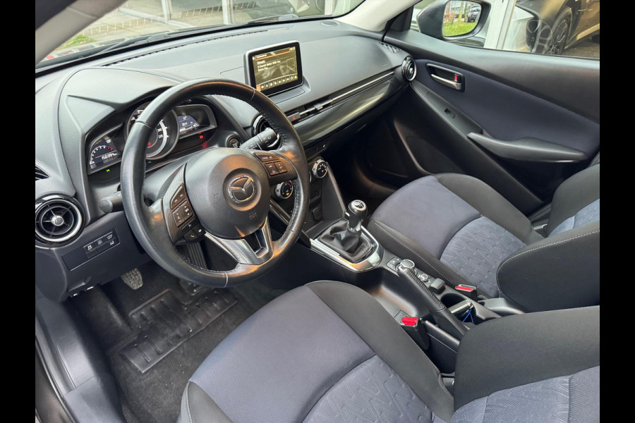 Mazda 2 1.5 SKYACTIV-G 90PK TS+ | Navigatie, Parkeersensoren, 16 inch, Climate control, Cruise control, Stoelverwarming