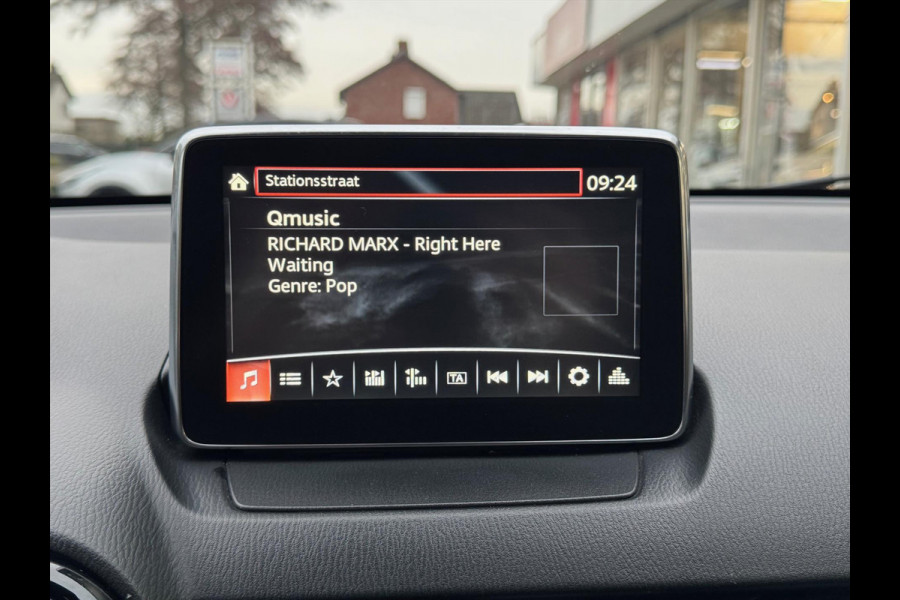 Mazda 2 1.5 SKYACTIV-G 90PK TS+ | Navigatie, Parkeersensoren, 16 inch, Climate control, Cruise control, Stoelverwarming