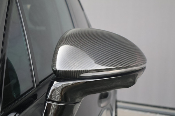 Porsche Cayenne 3.0 E-Hybrid | NP € 222.577,- | KERAMISCHE REMMEN | 40K TECHART | CLANCK AUDIO | FULL PPF | PASM | PDCC | PCCB | PDLS+ | PANORAM INTERIEURPAKKET CARBON | DIMMENDE SPIEGELS | CARBON SPIEGELKAPPEN |