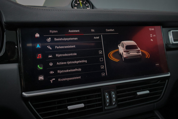 Porsche Cayenne 3.0 E-Hybrid | NP € 222.577,- | KERAMISCHE REMMEN | 40K TECHART | CLANCK AUDIO | FULL PPF | PASM | PDCC | PCCB | PDLS+ | PANORAM INTERIEURPAKKET CARBON | DIMMENDE SPIEGELS | CARBON SPIEGELKAPPEN |