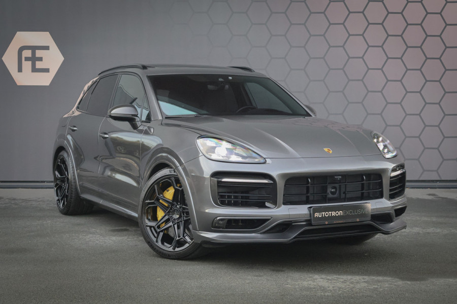 Porsche Cayenne 3.0 E-Hybrid | NP € 222.577,- | KERAMISCHE REMMEN | 40K TECHART | CLANCK AUDIO | FULL PPF | PASM | PDCC | PCCB | PDLS+ | PANORAM INTERIEURPAKKET CARBON | DIMMENDE SPIEGELS | CARBON SPIEGELKAPPEN |