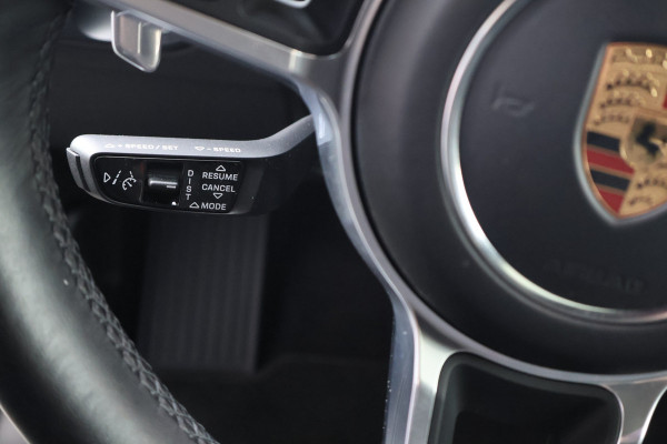 Porsche Cayenne 3.0 E-Hybrid | NP € 222.577,- | KERAMISCHE REMMEN | 40K TECHART | CLANCK AUDIO | FULL PPF | PASM | PDCC | PCCB | PDLS+ | PANORAM INTERIEURPAKKET CARBON | DIMMENDE SPIEGELS | CARBON SPIEGELKAPPEN |