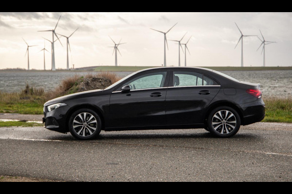 Mercedes-Benz A-Klasse 250 e Business Solution Luxury Limited AUTOMAAT / LEDER / CRUISE CONTROLE / CAMERA / CARPLAY