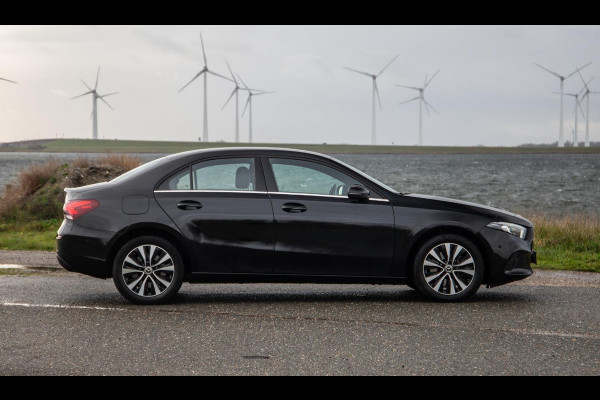Mercedes-Benz A-Klasse 250 e Business Solution Luxury Limited AUTOMAAT / LEDER / CRUISE CONTROLE / CAMERA / CARPLAY