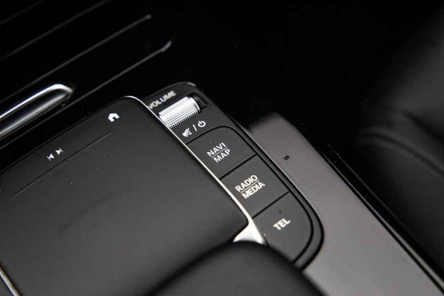 Mercedes-Benz A-Klasse 250 e Business Solution Luxury Limited AUTOMAAT / LEDER / CRUISE CONTROLE / CAMERA / CARPLAY