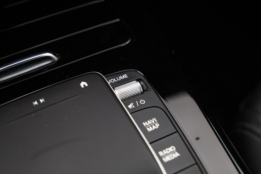 Mercedes-Benz A-Klasse 250 e Business Solution Luxury Limited AUTOMAAT / LEDER / CRUISE CONTROLE / CAMERA / CARPLAY