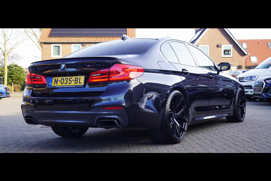 BMW 5 Serie M550d xDrive| Schuifdak | Stoelkoeling | Adaptieve Cruise control | 400 PK | Luxe Nappa Leder | Shadow Line | Dealer o