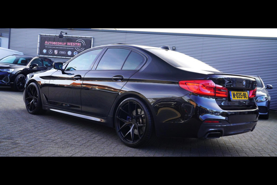 BMW 5 Serie M550d xDrive| Schuifdak | Stoelkoeling | Adaptieve Cruise control | 400 PK | Luxe Nappa Leder | Shadow Line | Dealer o