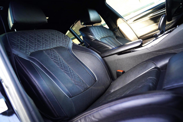BMW 5 Serie M550d xDrive| Schuifdak | Stoelkoeling | Adaptieve Cruise control | 400 PK | Luxe Nappa Leder | Shadow Line | Dealer o