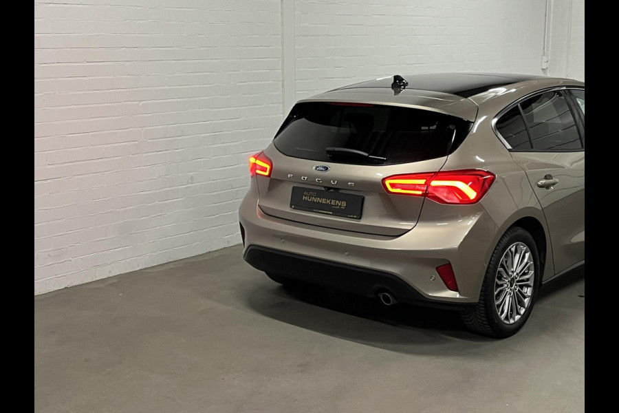 Ford Focus 1.0 EcoBoost Titanium Business Open dak | Adapt. Cruise | Camera | Bang & Olufsen | Carplay | ​Stoel-/Stuurverwarming