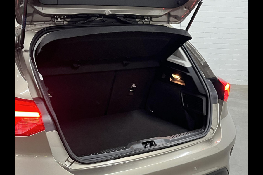 Ford Focus 1.0 EcoBoost Titanium Business Open dak | Adapt. Cruise | Camera | Bang & Olufsen | Carplay | ​Stoel-/Stuurverwarming