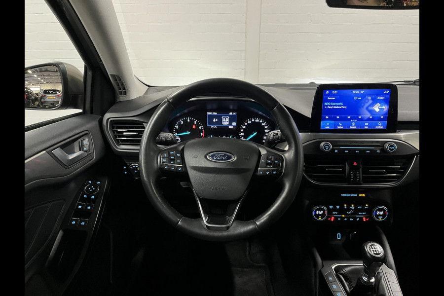 Ford Focus 1.0 EcoBoost Titanium Business Open dak | Adapt. Cruise | Camera | Bang & Olufsen | Carplay | ​Stoel-/Stuurverwarming