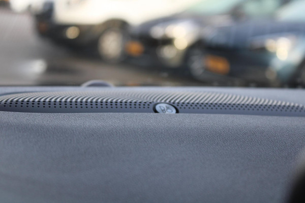 Ford Kuga 2.5 PHEV Titanium X | Adaptive cruise control | Winter Pack | Dodehoeksensoren | Bang&Olufsen | Camera | 1.500 kg geremd trekgewicht