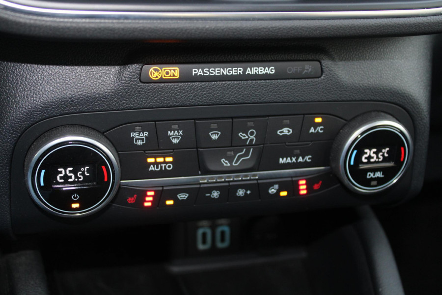 Ford Kuga 2.5 PHEV Titanium X | Adaptive cruise control | Winter Pack | Dodehoeksensoren | Bang&Olufsen | Camera | 1.500 kg geremd trekgewicht