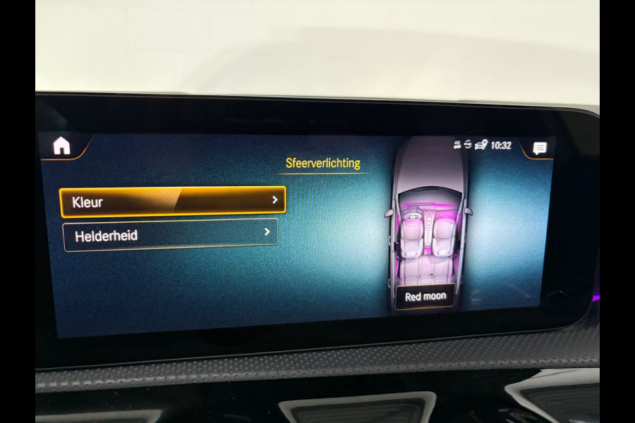 Mercedes-Benz A-Klasse AMG 35 4MATIC Premium Plus Pano Burmester