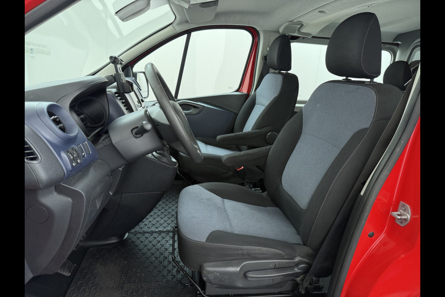 Opel Vivaro D 126PK 5-Pers- D.C Navi Camera Dubbele Cabine EURO 6 Pdc L2H1 Airco Trekhaak Cruise Control Sport EcoFlex 1.6CDTI Betonplex Vloer Wandbetimmering Schuifdeur Keurige Bus ! 1e Eigenaar Origineel Nederlandse Auto 2.000 trekvermogen