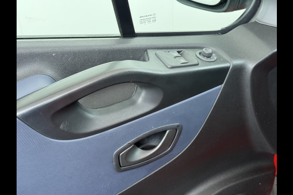 Opel Vivaro D 126PK 5-Pers- D.C Navi Camera Dubbele Cabine EURO 6 Pdc L2H1 Airco Trekhaak Cruise Control Sport EcoFlex 1.6CDTI Betonplex Vloer Wandbetimmering Schuifdeur Keurige Bus ! 1e Eigenaar Origineel Nederlandse Auto 2.000 trekvermogen