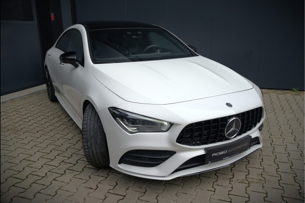 Mercedes-Benz CLA-Klasse 200 Business Solution AMG | Panoramadak | Stoelverwarming | Keyless | Memory Seats | Cruise Control | Ambiance verlichting | Camera | Parkeersensoren |