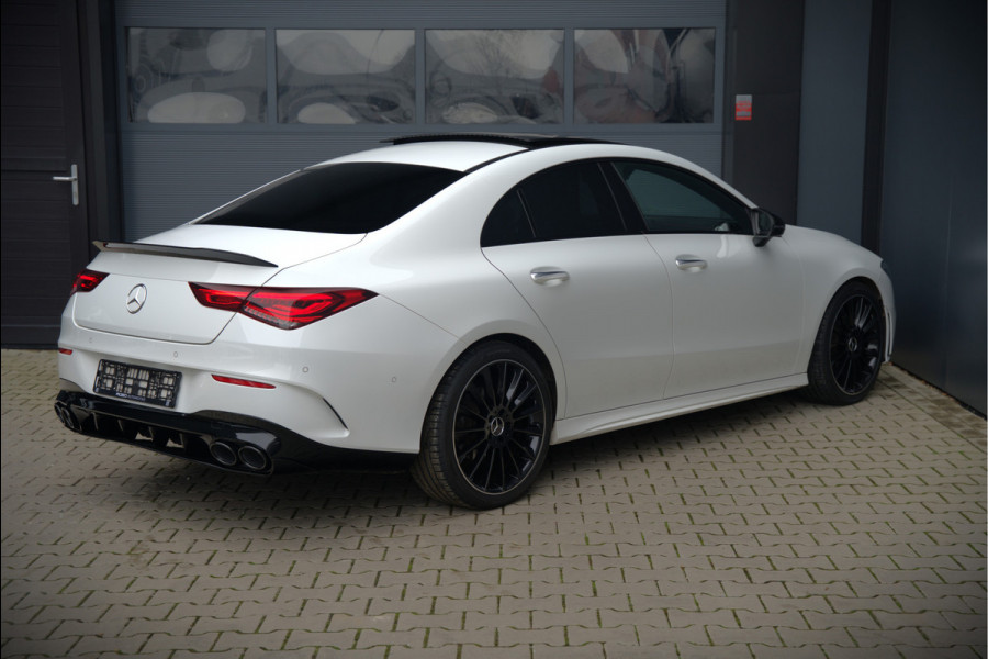 Mercedes-Benz CLA-Klasse 200 Business Solution AMG | Panoramadak | Stoelverwarming | Keyless | Memory Seats | Cruise Control | Ambiance verlichting | Camera | Parkeersensoren |