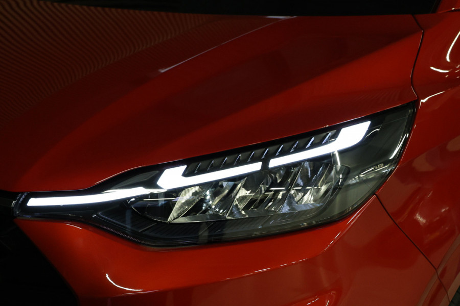 Ford Transit Custom 320 2.0 TDCI 170 PK L2H1 Limited DC | Dubbel Cabine | ACC | Blind Spot | Navigatie | Camera | CarPlay | Lane Assist | Trekhaak | BPM VRIJ | Verlengde fabrieksgarantie tot 04-2030