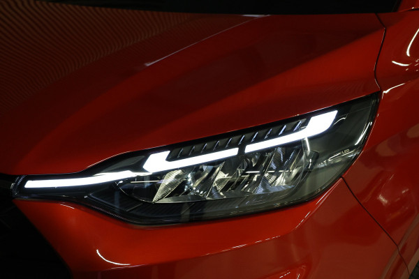 Ford Transit Custom 320 2.0 TDCI 170 PK L2H1 Limited DC | Dubbel Cabine | ACC | Blind Spot | Navigatie | Camera | CarPlay | Lane Assist | Trekhaak | BPM VRIJ | Verlengde fabrieksgarantie tot 04-2030