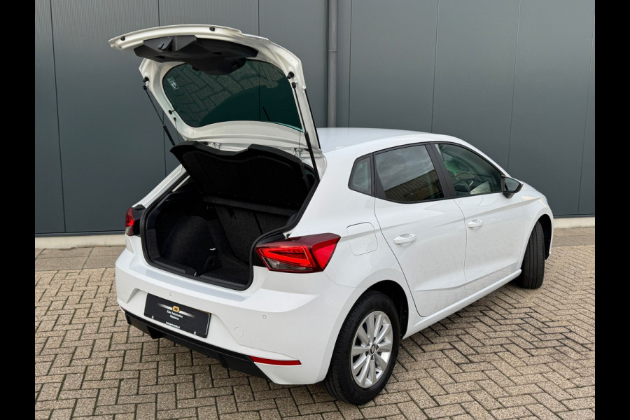 Seat Ibiza 1.0 TSI Style * Navigatie * Camera * Cruise Control * Climate Control