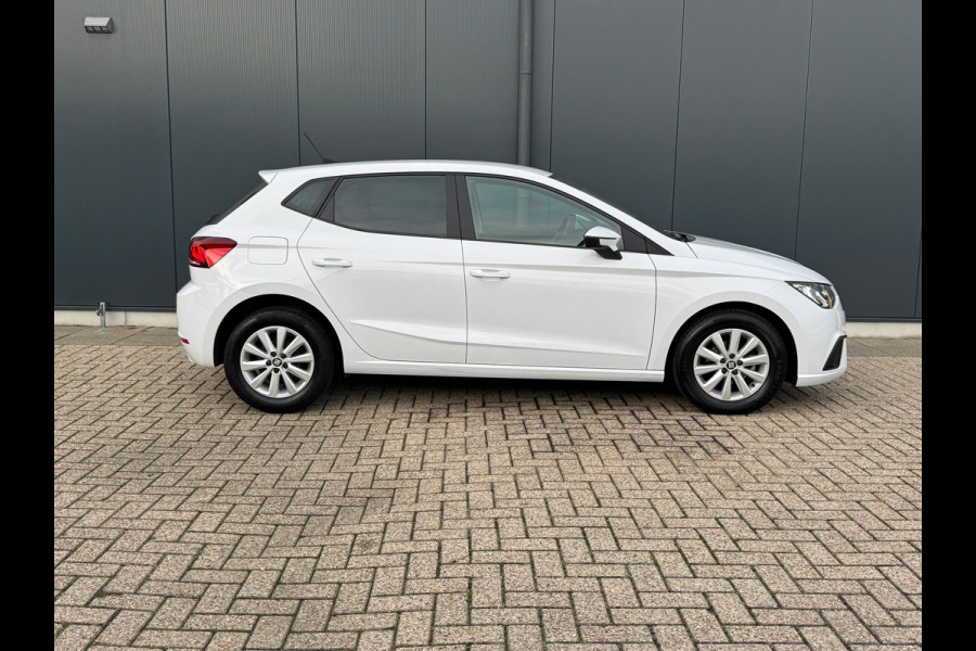 Seat Ibiza 1.0 TSI Style * Navigatie * Camera * Cruise Control * Climate Control