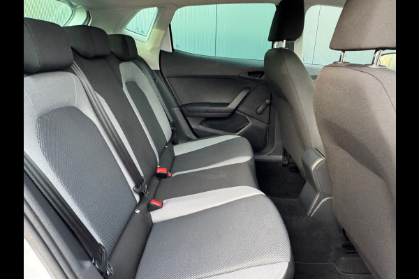 Seat Ibiza 1.0 TSI Style * Navigatie * Camera * Cruise Control * Climate Control