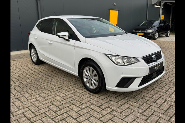 Seat Ibiza 1.0 TSI Style * Navigatie * Camera * Cruise Control * Climate Control