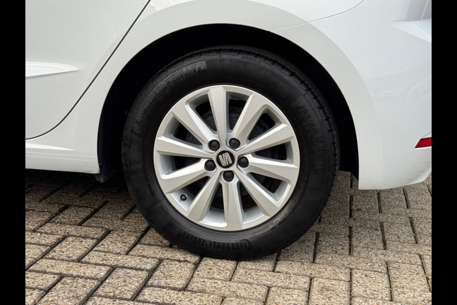 Seat Ibiza 1.0 TSI Style * Navigatie * Camera * Cruise Control * Climate Control