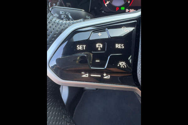 Volkswagen Golf 2.0 TSI GTI