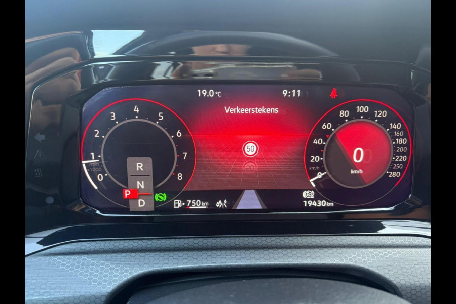 Volkswagen Golf 2.0 TSI GTI