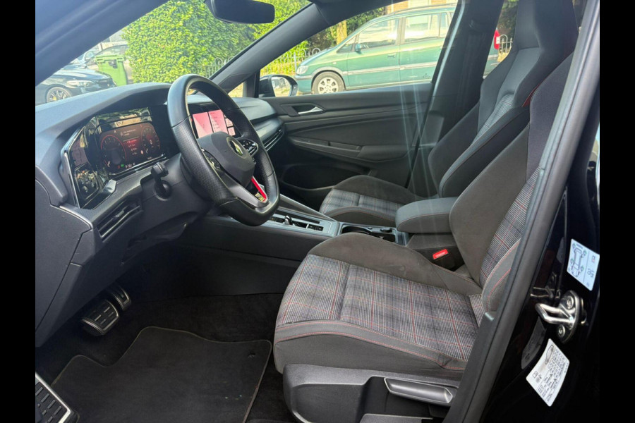 Volkswagen Golf 2.0 TSI GTI