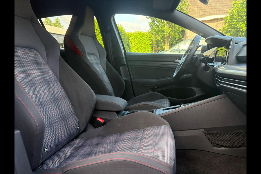 Volkswagen Golf 2.0 TSI GTI