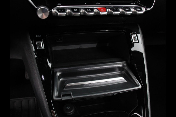 Peugeot 2008 1.2 Hybrid 136 pk Automaat Allure | Navigatie | Apple Carplay/Android Auto | Climate Control | Dab | Led | Parkeer sensoren | Cruise Control | Stoelverwarming