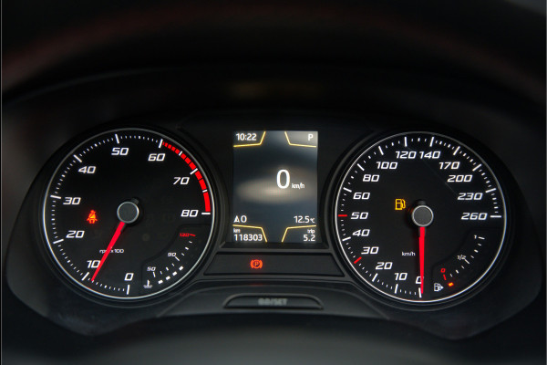 Seat Ateca 2.0 EcoTSI FR 4DRIVE | Panoramadak | Stoelverwarming | Keyless | 360 Camera | Standkachel | Navigatie | Apple Carplay | Trekhaak | Elektrische Stoel | Adaptive Cruise Control | Seat Sound | Adaptief Onderstel | D