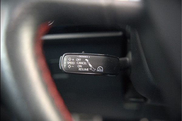 Seat Ateca 2.0 EcoTSI FR 4DRIVE | Panoramadak | Stoelverwarming | Keyless | 360 Camera | Standkachel | Navigatie | Apple Carplay | Trekhaak | Elektrische Stoel | Adaptive Cruise Control | Seat Sound | Adaptief Onderstel | D