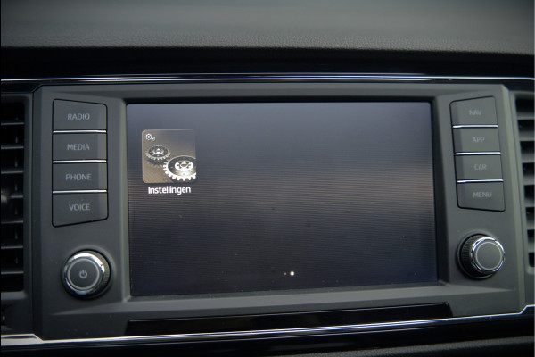 Seat Ateca 2.0 EcoTSI FR 4DRIVE | Panoramadak | Stoelverwarming | Keyless | 360 Camera | Standkachel | Navigatie | Apple Carplay | Trekhaak | Elektrische Stoel | Adaptive Cruise Control | Seat Sound | Adaptief Onderstel | D