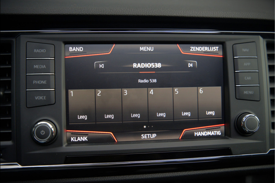 Seat Ateca 2.0 EcoTSI FR 4DRIVE | Panoramadak | Stoelverwarming | Keyless | 360 Camera | Standkachel | Navigatie | Apple Carplay | Trekhaak | Elektrische Stoel | Adaptive Cruise Control | Seat Sound | Adaptief Onderstel | D